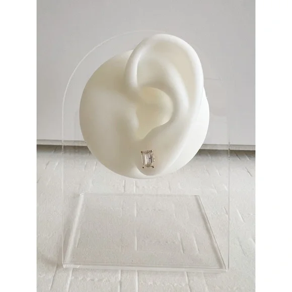 18k Solid Gold Emerald Cut Earring , AU750 Stamped